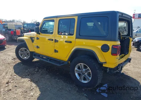 2020 Jeep Wrangler Unlimited Sahara 4X4 z USA, uszkodzony, nr VIN 1C4HJXEM2LW301021